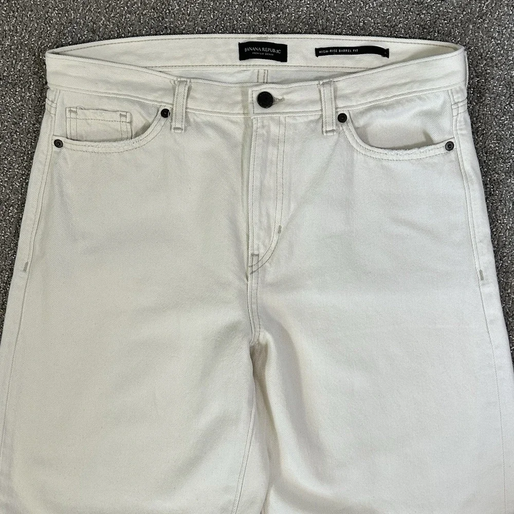 Banana Republic Women's High Rise Barrel Fit Jeans -Size 30- Ecru Off White